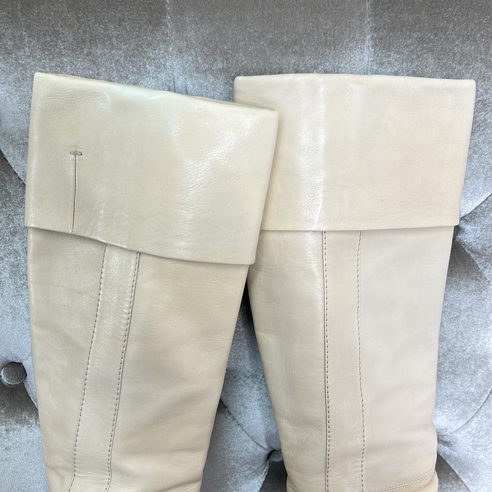 Costume National Italy butter soft leather heeled boots - Picture 4 of 9